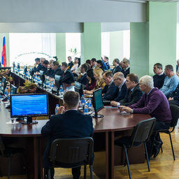 Рабочее совещание по плану мероприятий для развития промысла японской скумбрии и дальневосточной сардины (иваси) во Владивостоке. Фото пресс-службы Дальрыбвтуза