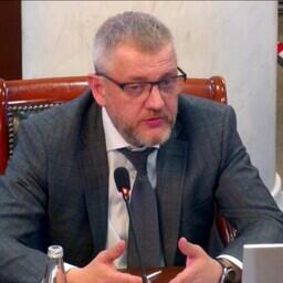 Начальник управления по работе с клиентами СКФО, УФО, СФО, ДФО департамента крупного бизнеса Россельхозбанка Илья СОЛОДУХИН выступил с докладом на международном семинаре по развитию аквакультуры в Арктике