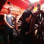 Учения по переходу на аварийное управление судна. Фото Александра Кучерука.