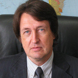 Олег БРАТУХИН