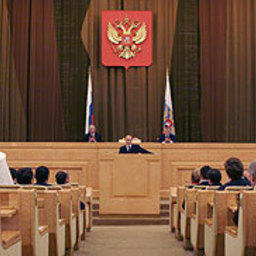 Грузопотоки необходимо развернуть в сторону российских портов