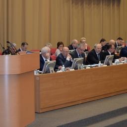 На расширенном заседании правительства Хабаровского края обсудили перспективы развития рыбохозяйственного комплекса. Фото Валерия Спидлена
