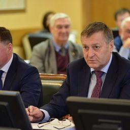 Заместитель руководителя Росрыболовства Петр САВЧУК и член Общественного совета Михаил КОТОВ