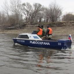 Инспекторы Амурского территориального управления Росрыболовства провели рейд в пограничных водах Уссури. Фото пресс-службы ТУ
