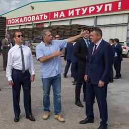 Учредитель группы компаний «Гидрострой» Александр ВЕРХОВСКИЙ на Итурупе