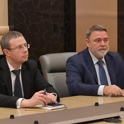 Новый глава ФАС Максим ШАСКОЛЬСКИЙ и помощник председателя правительства Игорь АРТЕМЬЕВ. Фото пресс-службы кабмина