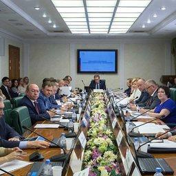 Проект поправок в Кодекс торгового мореплавания РФ обсудили на заседании Комитета Совета Федерации по экономической политике. Фото пресс-службы Росрыболовства
