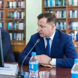Заместитель руководителя Росрыболовства Петр САВЧУК. Фото пресс-службы Дальрыбвтуза