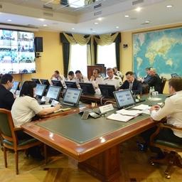 Оперативное совещание в режиме видеоконференции провел заместитель министра сельского хозяйства – руководитель Росрыболовства Илья ШЕСТАКОВ. Фото пресс-службы ведомства