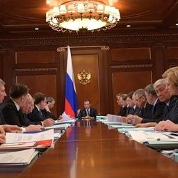 Заседание Правкомиссии по контролю за осуществлением иностранных инвестиций провел премьер-министр Дмитрий МЕДВЕДЕВ. Фото пресс-службы Правительства РФ