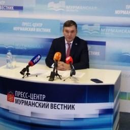 Директор Всероссийского НИИ рыбного хозяйства и океанографии (ВНИРО) Кирилл КОЛОНЧИН на пресс-конференции в Мурманске. Кадр видео