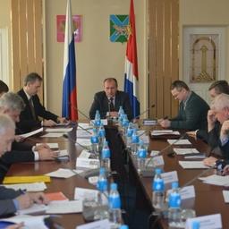 Вице-губернатор Приморья Сергей СИДОРЕНКО провел заседание Приморского рыбохозяйственного совета. Фото пресс-службы администрации региона.