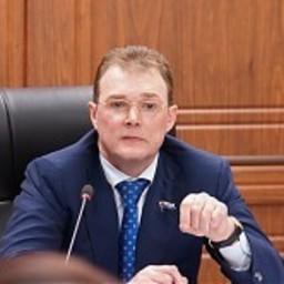 Председатель комитета по природопользованию, аграрной политике и экологической безопасности регионального Заксобрания Камчатки Роман ГРАНАТОВ. Фото пресс-службы регионального парламента