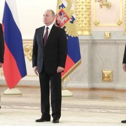 На церемонии вручения верительных грамот. Министр иностранных дел РФ Сергей ЛАВРОВ, президент РФ Владимир ПУТИН и помощник президента Юрий УШАКОВ. Фото Михаила Метцеля, ТАСС