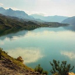 Два участка из выставленных на торги расположены на Ирганайском водохранилище. Фото Maria-guide («Википедия»)