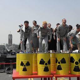 Тайваньцы, протестующие против ядерной энергетики. Фото «Голос Америки» («Википедия»)
