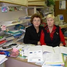 Мария Суховеева и Антонина Подкорытова
