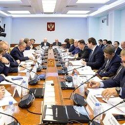 В Совете Федерации обсудили проблемы и перспективы научного обеспечения рыболовства и аквакультуры. Фото пресс-службы СФ