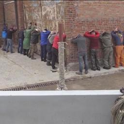 В Ростовской области силовики пресекли деятельность нелегальной рыбацкой артели. Кадр из оперативной съемки МВД