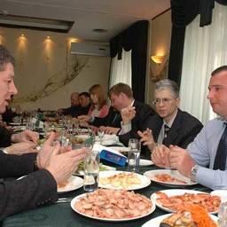 Дегустация продукции Ассоциации креветколовов Дальнего Востока. Владивосток, февраль, 2007