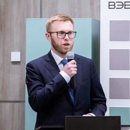 Заместитель гендиректора по сопровождению инвестиционных проектов КРДВ Сергей СКАЛИЙ