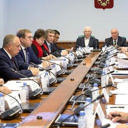 Проблемы и перспективы научного обеспечения рыболовства и аквакультуры обсудили на круглом столе в профильном комитете Совета Федерации. Фото пресс-службы СФ