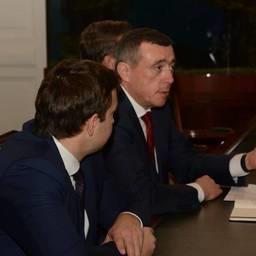 Врио губернатора Сахалинской области Валерий ЛИМАРЕНКО встретился с заместителем министра сельского хозяйства – главой Росрыболовства Ильей ШЕСТАКОВЫМ. Фото пресс-службы правительства региона