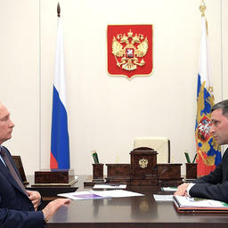 Президент Владимир ПУТИН провел рабочую встречу с министром природных ресурсов и экологии Дмитрием КОБЫЛКИНЫМ. Фото пресс-службы главы государства