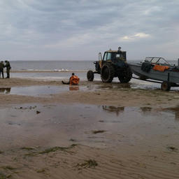Вместе с уловом изъяли катер с мотором, прицеп и трактор. Фото пресс-службы погрануправления