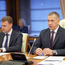 Глава Минвостокразвития Алексей ЧЕКУНКОВ и вице-премьер — полпред президента в ДФО Юрий ТРУТНЕВ. Фото пресс-службы полпредства