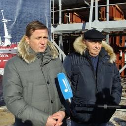 Руководитель Росрыболовства Илья ШЕСТАКОВ и президент группы компаний «Антей» Иван МИХНОВ на торжественной церемонии закладки первого российского краболова