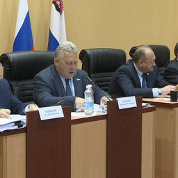 Закон о налоговых льготах для резидентов порто-франко приняли на сессии Законодательного собрания Камчатского края. Фото пресс-службы правительства региона