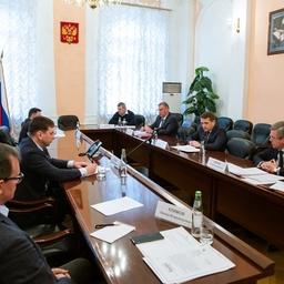 Требование проводить государственную экологическую экспертизу промысла тихоокеанских лососей и других «неодуемых» видов водных биоресурсов обсудили на заседании Общественного совета при Росрыболовстве