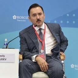 Министр инвестиций, промышленности и внешних связей Сахалинской области Василий ГРУДЕВ