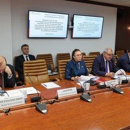 Круглый стол по вопросам правового обеспечения вахтовых поселков в Арктике. Фото пресс-службы СФ