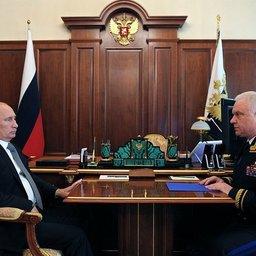 Президент РФ Владимир ПУТИН и директор Пограничной службы ФСБ России Владимир ПРОНИЧЕВ. Фото – пресс-службы Президент РФ.