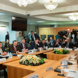 Законопроект о крабовых аукционах обсудили на парламентских слушаниях