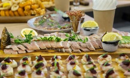 Демонстрации и дегустации рыбных продуктов — традиционная составляющая Seafood Expo Russia. В этом году организаторы предусмотрели новые форматы таких мероприятий