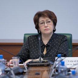 Член Комитета по аграрно-продовольственной политике и природопользованию Людмила ТАЛАБАЕВА. Фото пресс-службы СФ