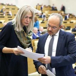 4 апреля председатель Комитета ГД по природным ресурсам, собственности и земельным отношениям Николай НИКОЛАЕВ выступил содокладчиком по законопроекту о крабовых аукционах. Фото с сайта Госдумы