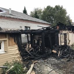 Пострадавшее от пожара подворье. Фото пресс-службы Нижнеобского теруправления Росрыболовства 