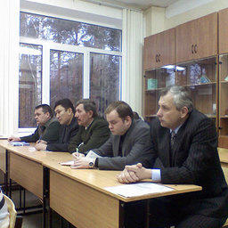 С хозяина и спрос больше